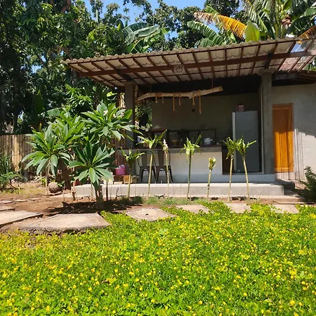 Vanaya Wooden Lodges In Lush Garden