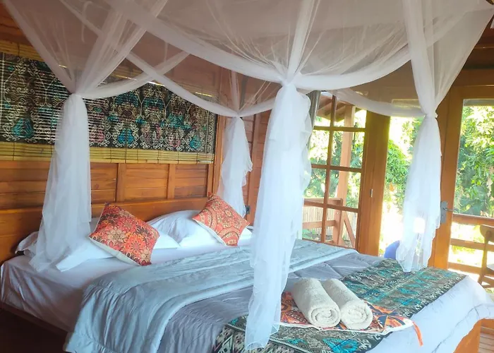 Vanaya Wooden In Lush Garden Gasthof 4*