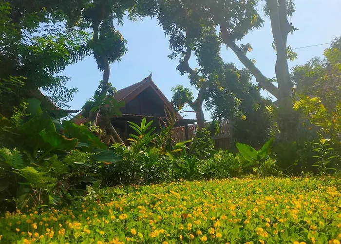 Vanaya Wooden In Lush Garden Pemuteran