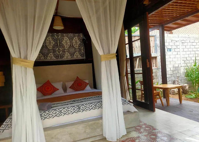 Vanaya Wooden In Lush Garden Pemuteran